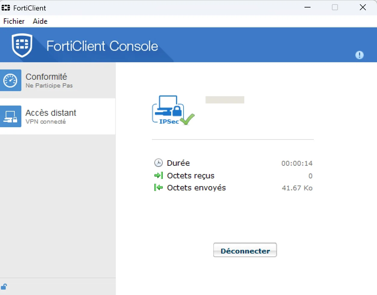 Console FortiClient indiquant « VPN connecté » pour une connexion IPsec avec la durée et les octets envoyés ; nom de la connexion masqué.